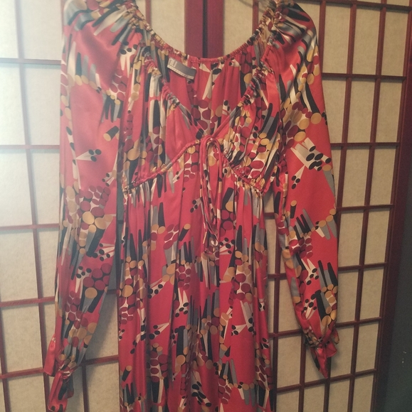 4 different dresses different colors & styles - Picture 6 of 8